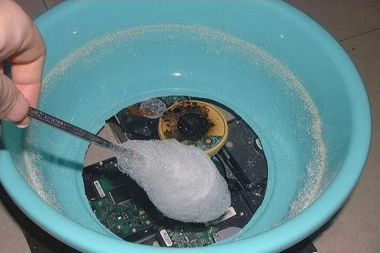 طريقة عمل مكينة حلويات بواسطة هارديسك قديم 1 Candy Machine