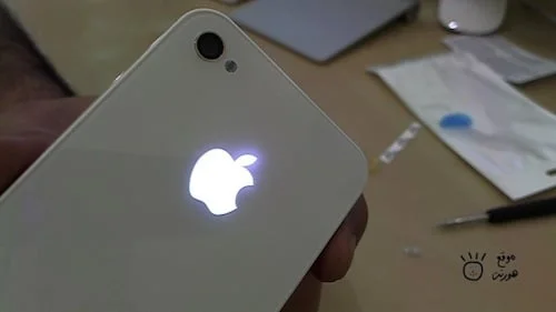 جهازي بعد تركيب التعديل عليه وجعل التفاحة تضيء KOGADGET on my iphone 4s