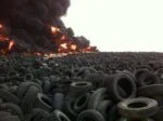 صور و فيديو حريق التواير في الكويت 17/4/2012 39 Aqpr HuCEAEsRdp