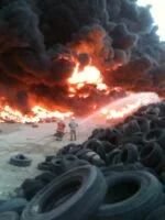 صور و فيديو حريق التواير في الكويت 17/4/2012 40 obrsljuj